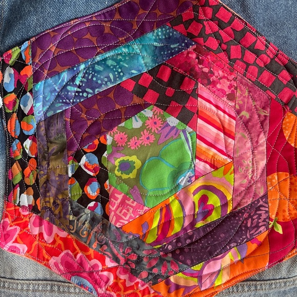 Denim jacket with quilted design with Kaffe fassett fabrics - Picture 5 of 5